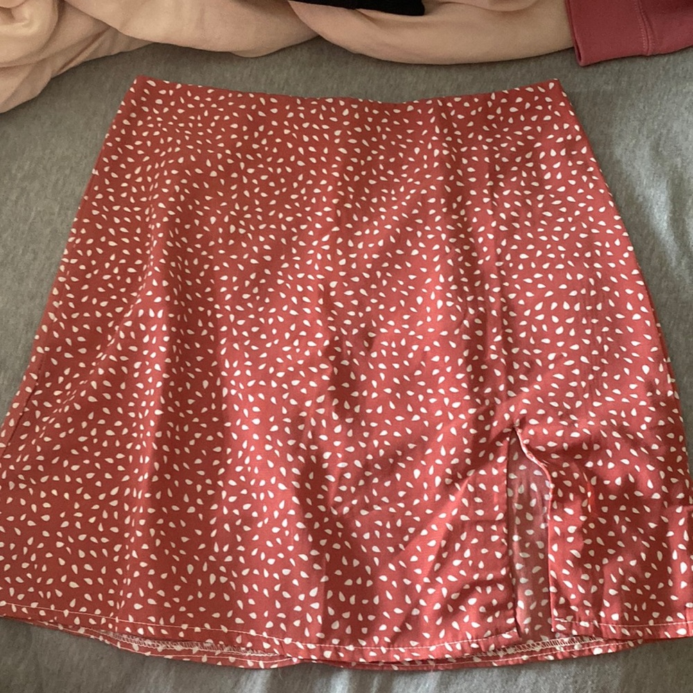 Pink and white petal mini skirt